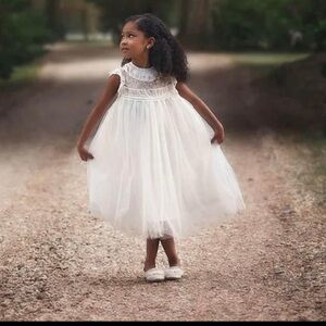 White Trish Scully Girls Dress. New with Tags. Size 7.